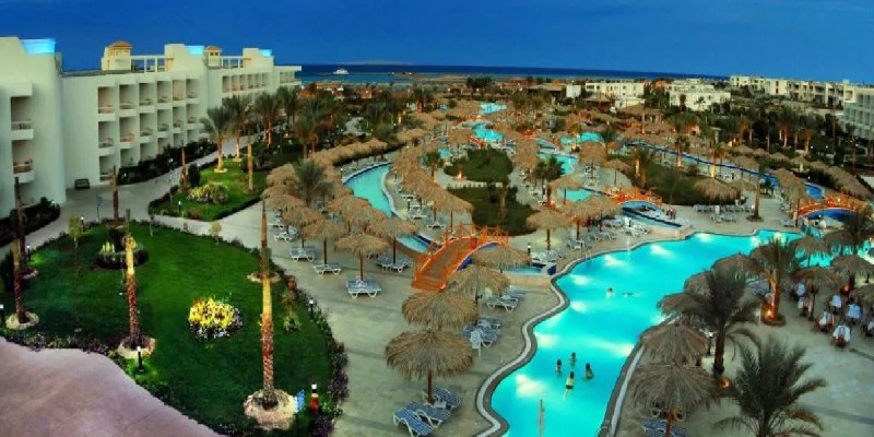 منتجع لونج بيتش الغردقه